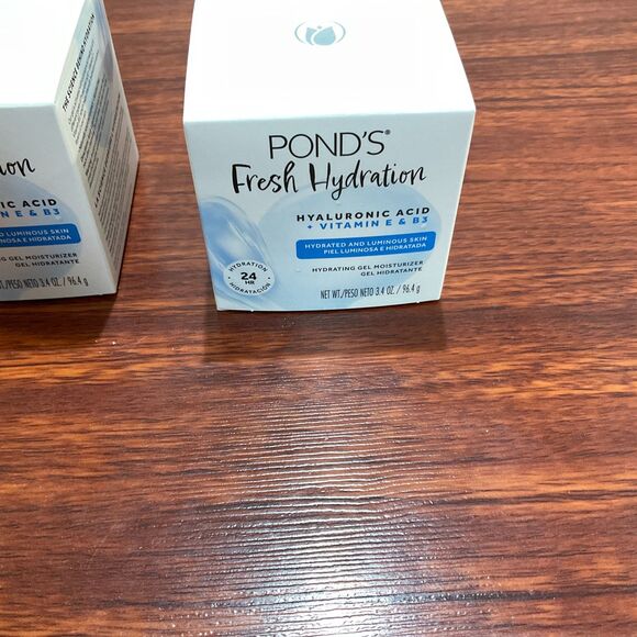 2 Pond’s Fresh Hydration Hyaluronic Acid Gel Moisturizer Face Cream 3.4 oz - Picture 9 of 10